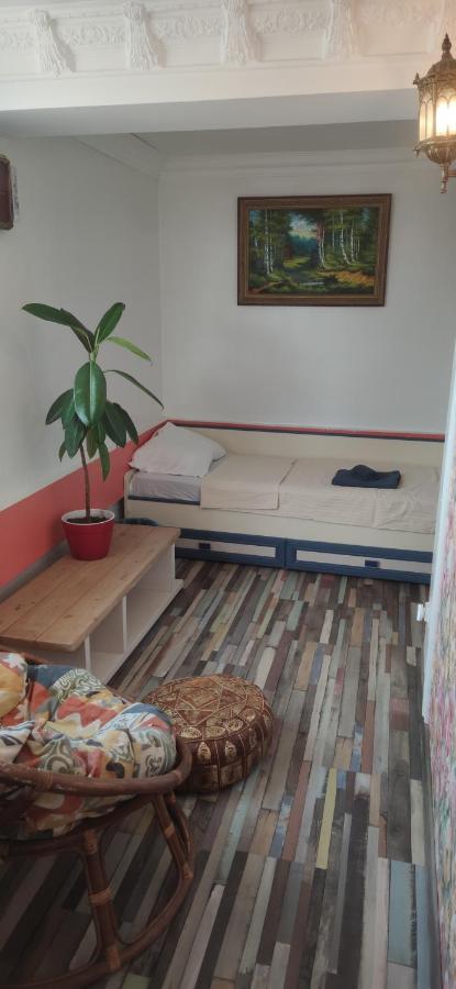 Inessa Center Budget Room Chisinau Ngoại thất bức ảnh